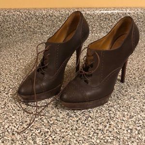 Ralph Lauren Stiletto Lace-Up Shoe (Size 7)